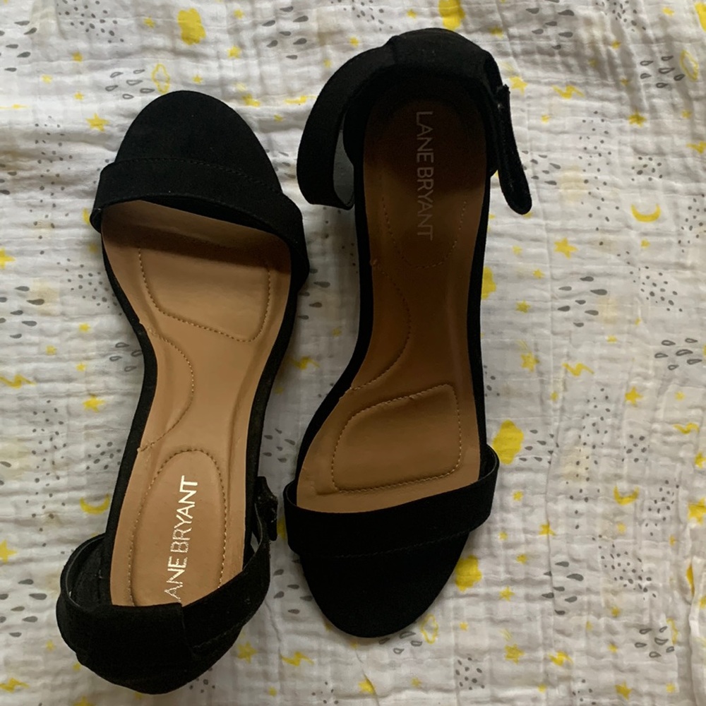 Lane Bryant suede black heels it’s US size 10w only worn a few times